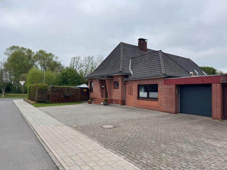  Cuxhaven Zweifamilienhaus Zweifamilienhaus in L�dingworth